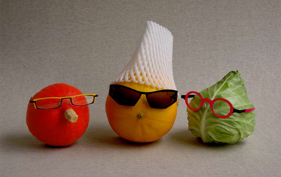 <img src="images/photo.jpg" alt="Theo & Eye-witness ̂߂ˁ@W">